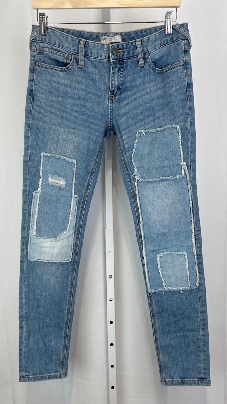 FREE PEOPLE Size 28 Distressed Patchwork Jeans Low Rise Zip Fly Skinny Blue